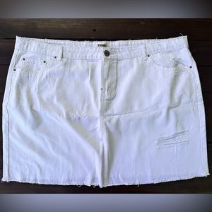 True Craft White Skirt